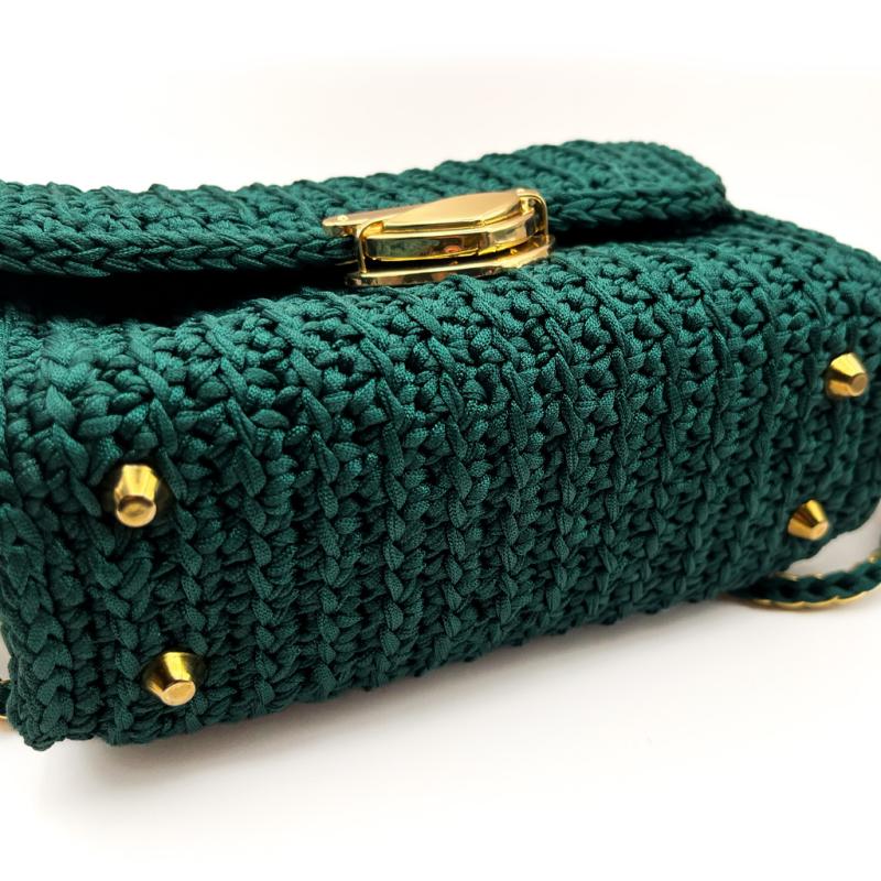 編みバッグショルダー 2way グリーンとゴールド金具 かぎ針編みバッグ