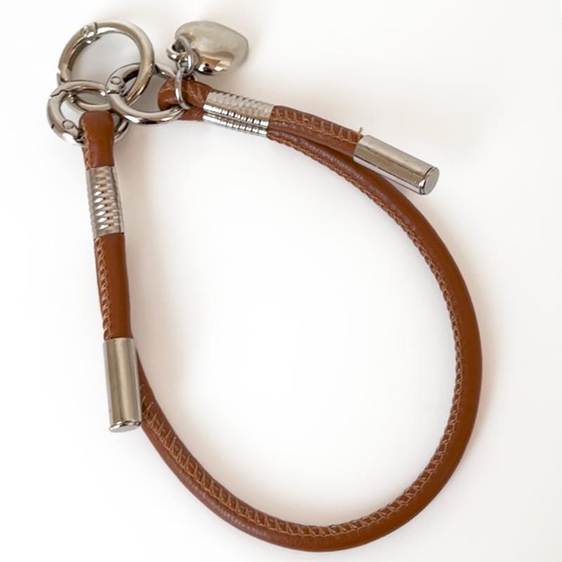 スマホストラップ レザーコードハンドストラップ ブラウンとシルバーパーツ